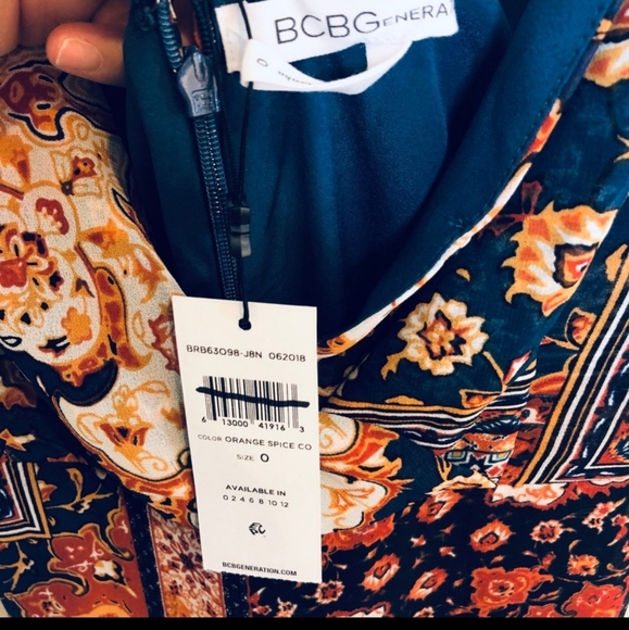 BCBGeneration maxi dress in orange spice - Picture 8 of 8